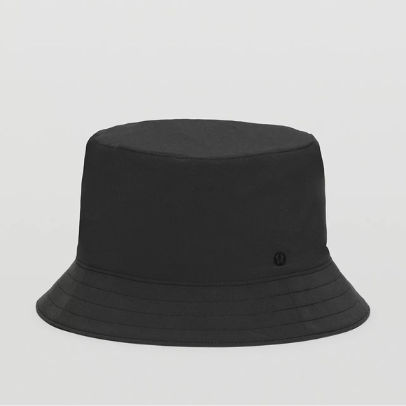 lululemon athletica Accessories - Lulu Lululemon reversible bucket hat black and army S/M NWT